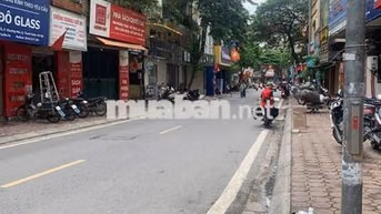 🔥2 MẶT PHỐ VƯƠNG THỪA VŨ –  6 TẦNG, 90M² –VỈA HÈ RỘNG 5M- THANG MÁY! 🔥