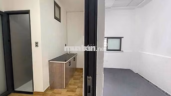 TRỐNG STUDIO TÁCH BẾP KẾ BÊN AEON PHÚ GIÁ RẺ PHÒNG THẬT CỬA SỔ THOÁG