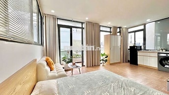 Studio ban công - Gần Lotte, đại học RMIT, Crescent Mall, Trung Sơn..