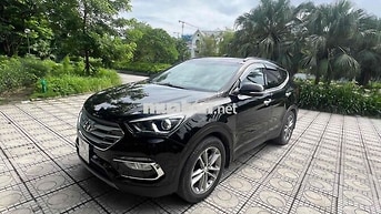 Nhà bán  Hyundai Santafe 2017 full Xăng