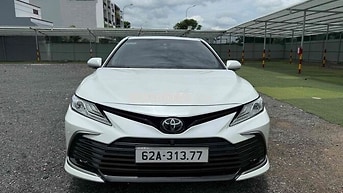Toyota Camry Trắng 2022 2.5Q