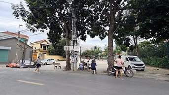 Cho thuê nhà 4 tầng cạnh sân bóng xóm Đồng Xã, Chương Mỹ
