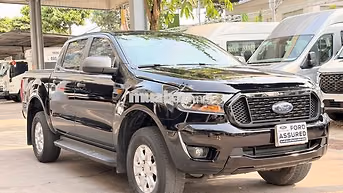 Ford Ranger XLS 2021 Đen, bảo hành 2027, vay 75%