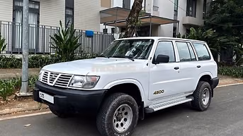 Nissan Patrol Y61 2001 Xăng Trắng