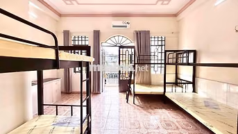 Ktx phòng 4 người 1tr3 trọn gói Ngay Công Viên Phần Mềm Quang Trung