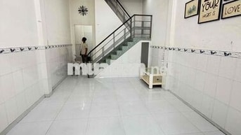 Nhà Có Máy Lạnh 4x12m 1Lầu (2PN 2WC) Hẻm 5m. NGUYỄN SƠN. TÂN PHÚ
