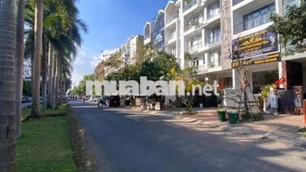 📖🏗️🏬: LÔ ĐẤT HAI MẶT TIỀN ĐƯỜNG HOÀNG.TRỌNG MẬU.  DT 78M2.XÂY DỰNG 6TẦN