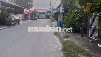 cho thuê nhà phú mỹ 10tr full nội thất sân ôtô gần tiểu học phú tân