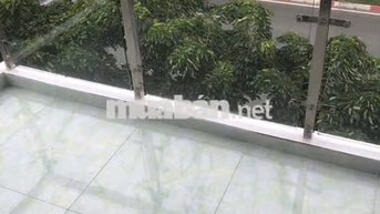 Cho thuê phòng: DT: 4 x 8m(toilet riêng nhà mới sạch sẽ)