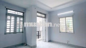 STUDIO BAN CÔNG NGAY EMART PHAN HUY ÍCH -CHỢ HẠNH THÔNG TÂY-THẠCH ĐÀ