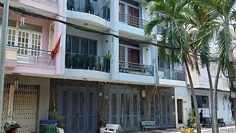 NHÀ Đường 102 cao lỗ F4Q8 dt: 4mx16m, trệt, 2 lầu, 1st 