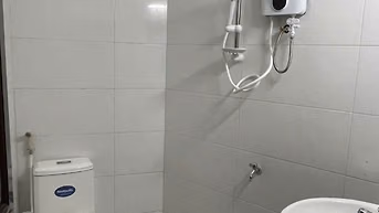 Nhà bán 1/ gần sát MT CMT8_ 3,6mx9,5m_Nhà 4 tầng BTCT_Giá 5,5 tỷ