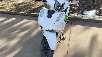 Detech Espero Velia 50cc Trắng 1700 km