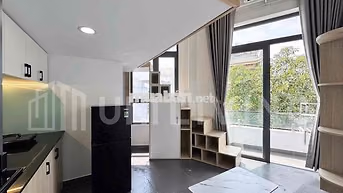 Cho thuê căn hộ balcony - thang máy ngay ĐH Văn Lang - chợ Bà Chiểu