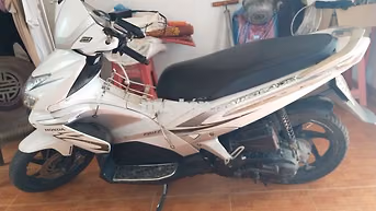 Honda Air Blade 2010 Trắng Thái Lan