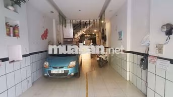 Mặt tiền 21 đường Số 27, đối diện BHX cách ĐH Công Thương 250m.