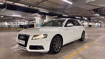 Audi A4 2009 Trắng Tự động