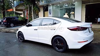 Hyundai Elantra 2016 1.6 AT Trắng Tự động