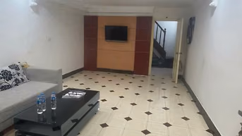 Cho thuê nhà nguyên căn Tạ Quang Bửu|Hai Bà Trưng 45m²|4 tầng |3PN|