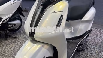 Grande Limited ABS Smartkey 6/2023 Trắng Ngọc chai