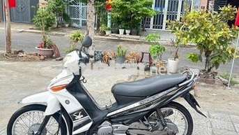Xe số Yamaha Taurus Trắng