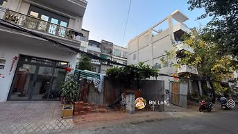 Lô đất cuối ngang 7 mét còn sót lại trục Nguyễn Hữu Cảnh 7m x 14,8m.