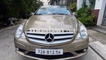 Mercedes-Benz R350 6 chỗ Vàng cát
