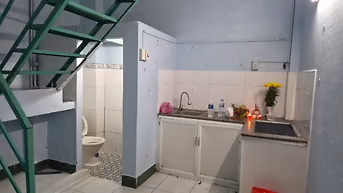 Nhà hẻm cho thuê nguyên căn gần chợ