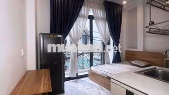 Căn Hộ Studio Ban Công, Full Nội Thất, Ngay Khu Phố Phan Xích Long