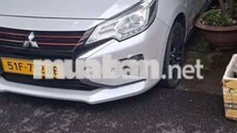 Mitsubishi Trắng