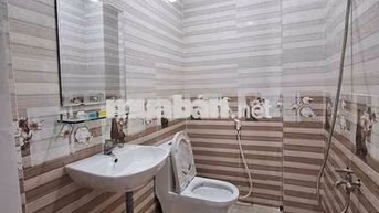 nhà mặt tiền đg số 10, p bhhB quận bình tân