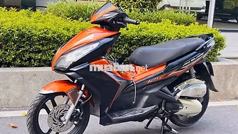 Honda Air Blade 2014 Cam đen