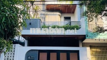 Bán nhà mới 3 tầng full nội thất đường Thanh Lương 16 - Hòa Xuân
