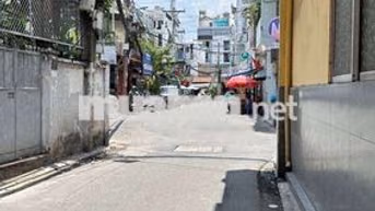 NHÀ 3 TẦNG, HẺM NHỰA 5M, DTSD 30M2, THÍCH QUẢNG ĐỨC, NHỈNH 2 TỶ
TL