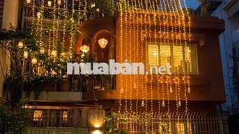 Giá siêu tốt tại Huỳnh Văn Bánh villa sân rộng ngang 10M