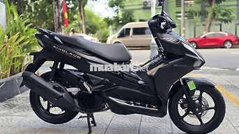 Honda Air Blade 4val cao cấp Đen mờ
