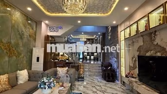 Cho thuê nhà 3 tầng Hoà Xuân full nội thất
