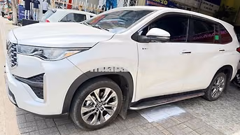 Innova Cross Hybrid 2026, 6.000km đẹp nhất chợ