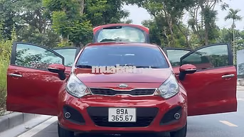 Bán xe kia rio nhập sx 2012AT bản full của lóc