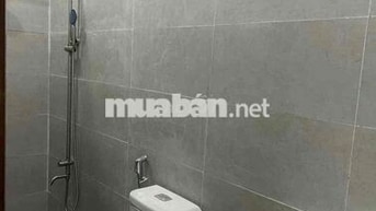 nha2 lầu 3pn 4wc đ tam bĩnhe hơi tới nhà