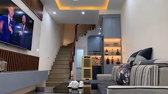 LinhHK Cho thuê nhà Đê Trần Khát Chân 40m2, Full đồ