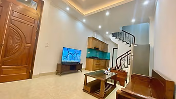 Cho thuê nhà Nguyên căn Vũ Đức Thận-Big C Long Biên-30m 5 tầng 3 ngủ