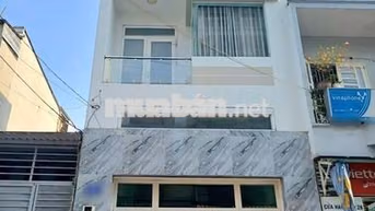 Cần cho thuê nhà HXH 200/4A Phạm Văn Hai P.5 Q.Tân Bình