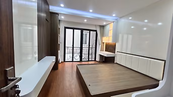 Cho thuê nhà mới 55m² – 6 tầng thang máy – Khâm Thiên