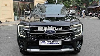 Ford Everest Titanium 2022 14.000km Đen