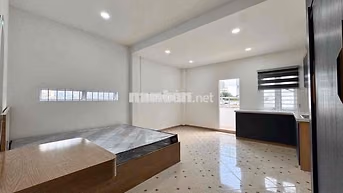 Căn Hộ Ban Công Gần Đại Học Kinh Tế Sư Vạn Hạnh Quận 10 Giáp Quận 1,5