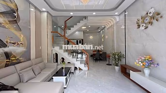 Bùi Tư Toàn Bình Tân hẻm 7m DT 4,9x9,5m giá 5,79 tỷ.