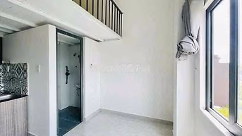 GÁC CỬA SỔ TRỜI NGAY PHẠM VĂN ĐỒNG - KHA VẠN CÂN