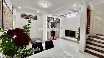 HOÀNG QUỐC VIỆT - 5 TẦNG - FULL NỘI THẤT - 3 NGỦ, 15TR