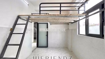 PHÒNG CỬA SỔ TRỜI - CÓ MÁY LẠNH - THANG MÁY MỚI - TÔ HIỆU SÁT VHU